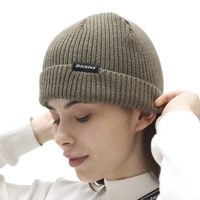 шапка woodworth beanie по цене 2990 руб вид справа