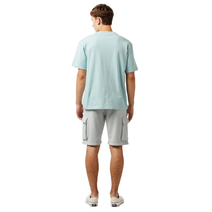 шорты essentials m short от известного бренда вид слева