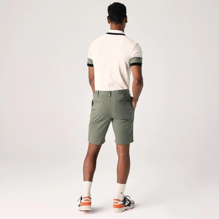 шорты мужские шорты lacoste из эластичного хлопка от бренда lacoste вид слева