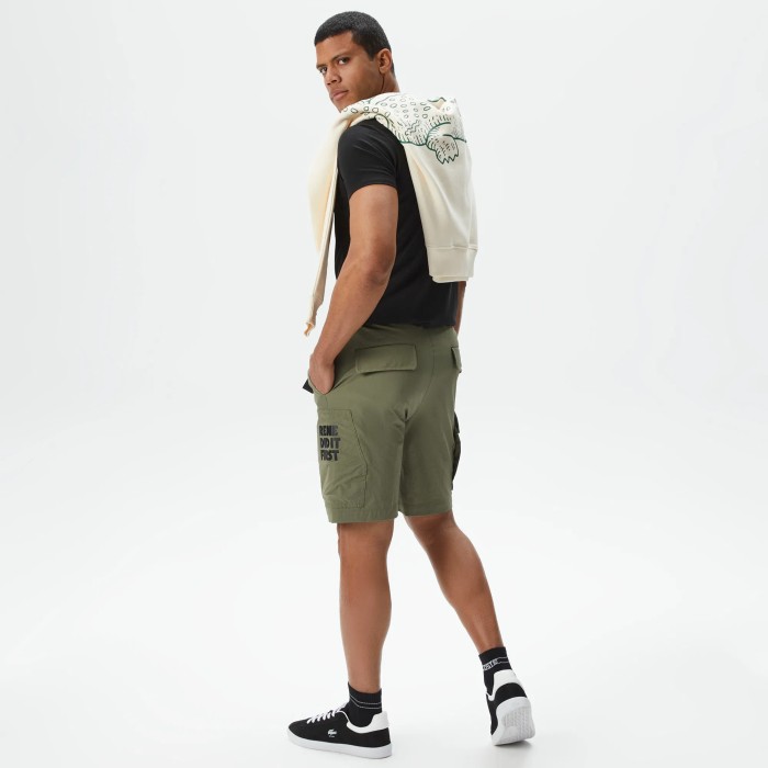 шорты мужские шорты lacoste из смеси хлопка и льна от бренда lacoste вид слева