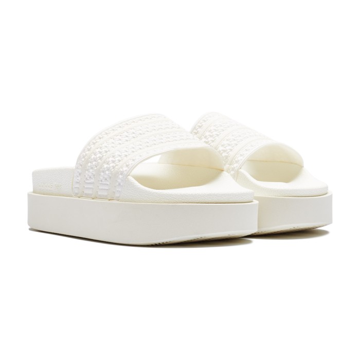 сланцы adilette bonega от бренда adidas вид слева