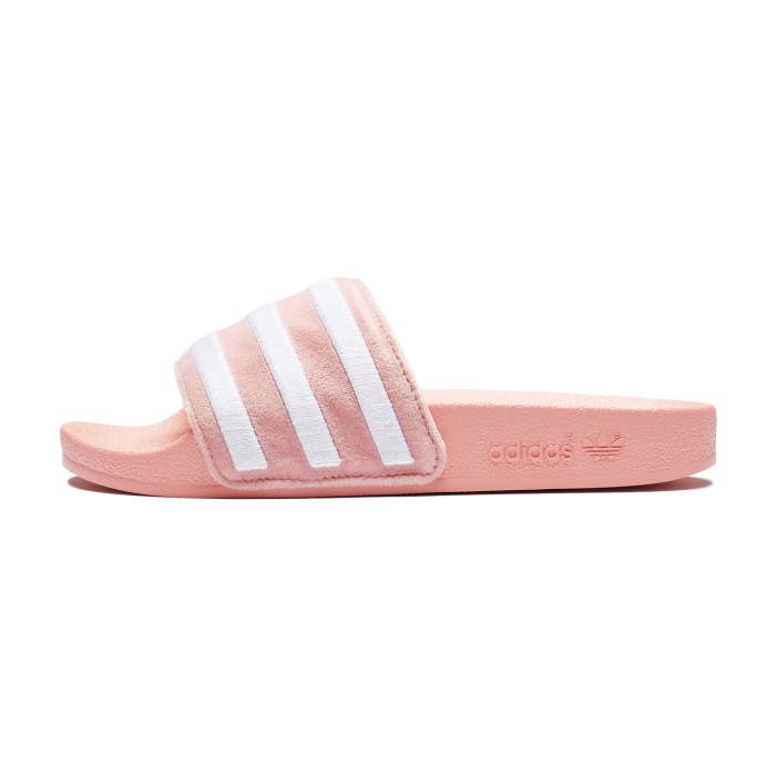 сланцы adilette из америки вид сбоку