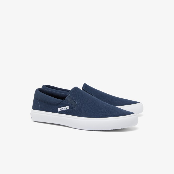 слипоны slip-on base от бренда lacoste вид слева