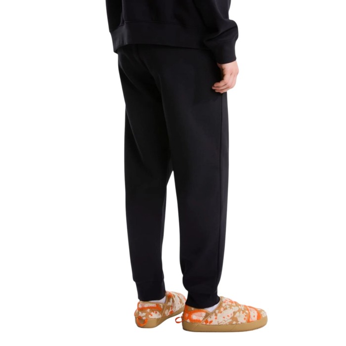 спортивные штаны m evolution simple dome regular jogger от бренда the north face вид слева