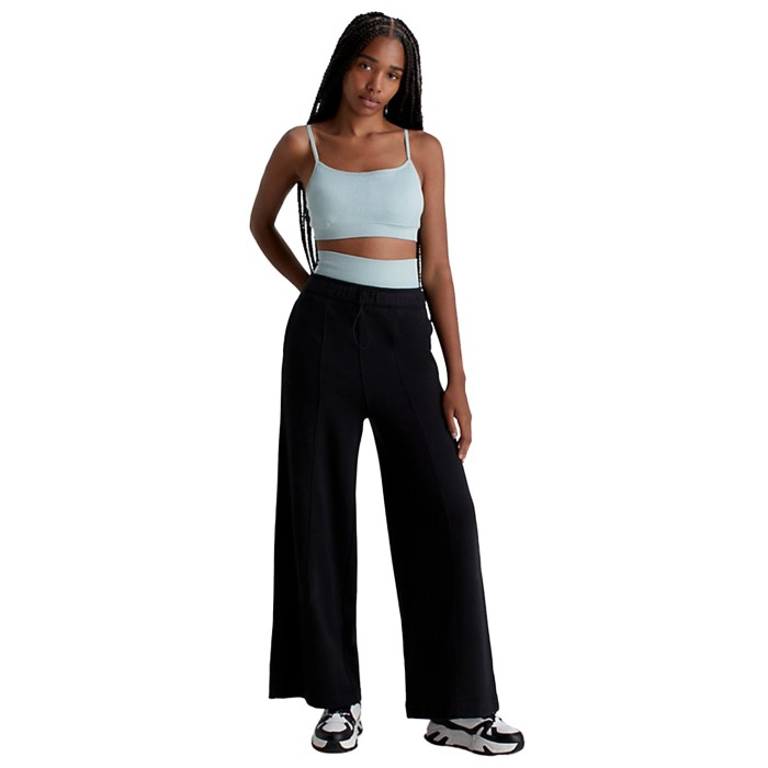 спортивные штаны relaxed wide leg joggers по цене 6396 руб вид справа