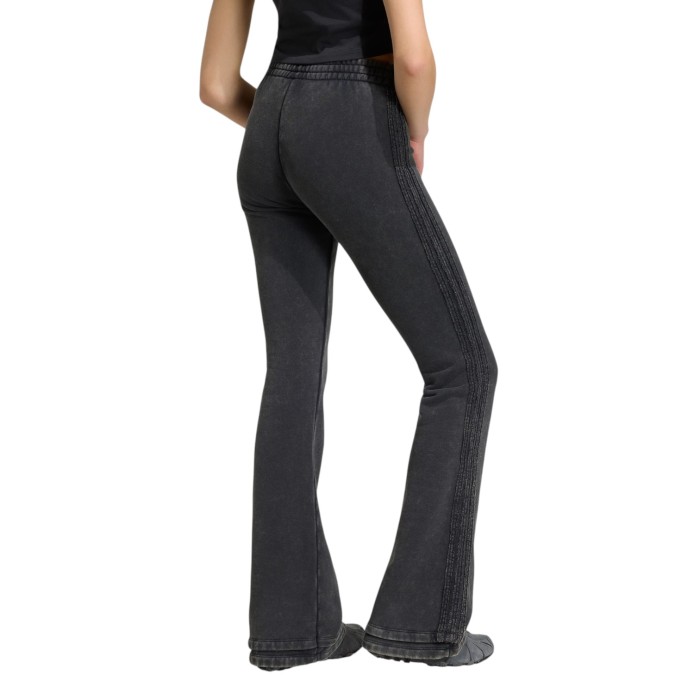 спортивные штаны sst bootcut pant от бренда adidas вид слева