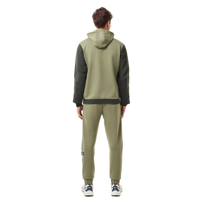 спортивные штаны tracksuit trousers от бренда lacoste вид слева