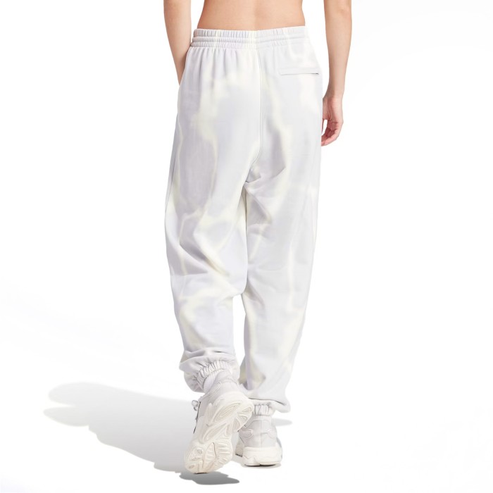 спортивные штаны water sweatpant от бренда adidas вид слева