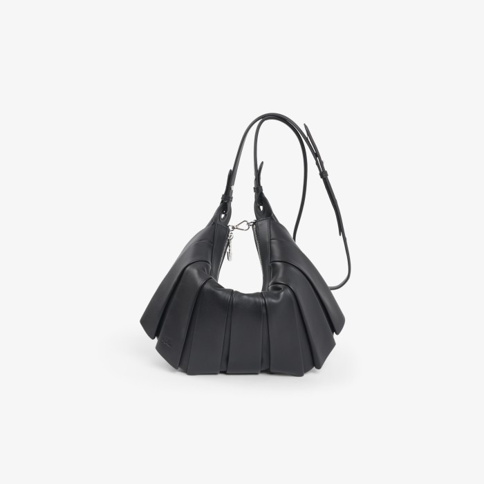 сумка bag от бренда lacoste вид слева