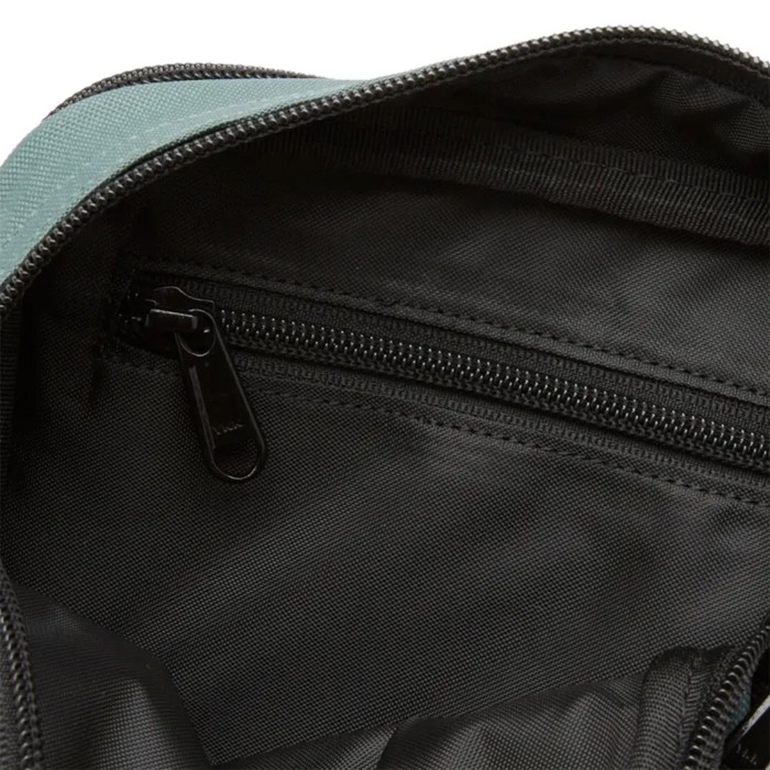 сумка essentials bag, small по цене 8990 руб вид справа