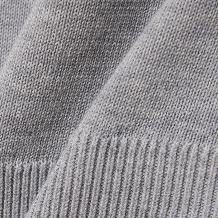 свитер sweater из проверенных материалов спереди