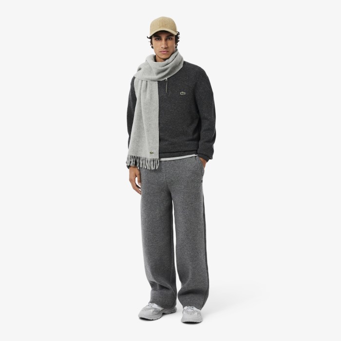 свитер sweater из проверенных материалов спереди
