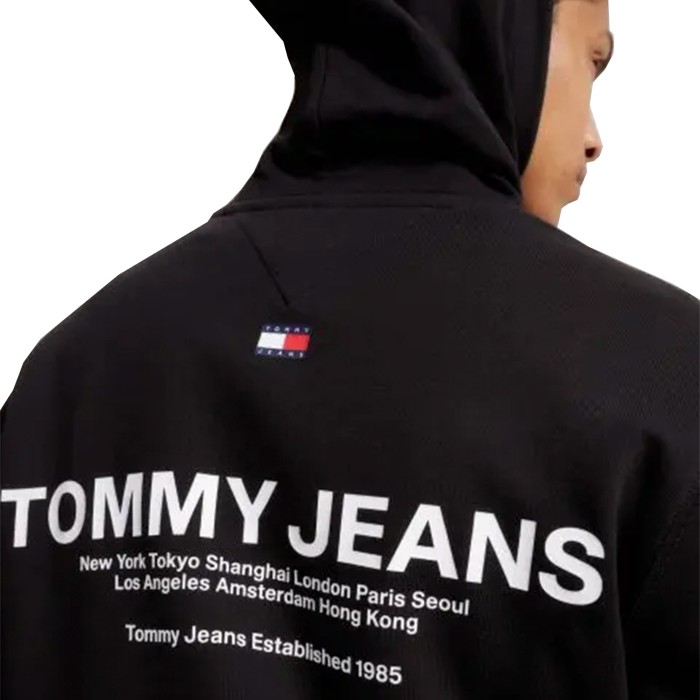 толстовка logo graphic hoody от бренда tommy jeans вид слева