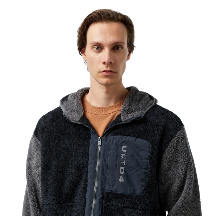 толстовка sherpa hoodie по цене 5995 руб вид справа