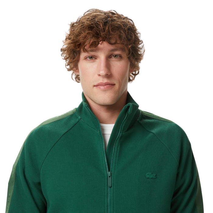 толстовка sweatshirt от бренда lacoste вид слева