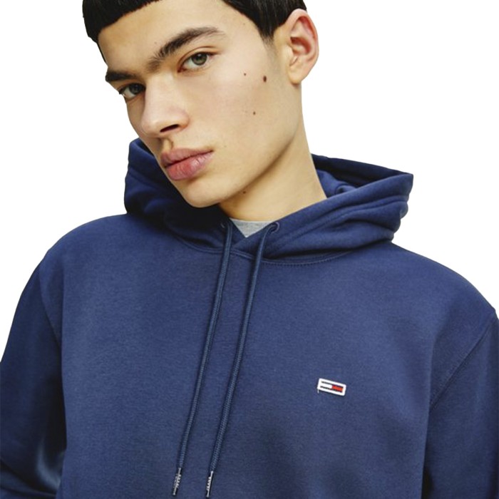 толстовка tjm regular fleece h от бренда tommy jeans вид слева