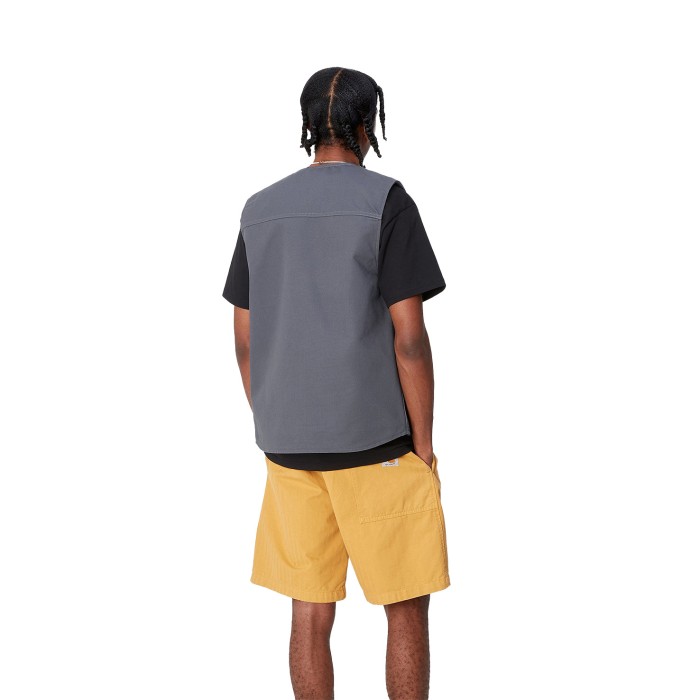 жилетка arbor vest от бренда carhartt wip вид слева