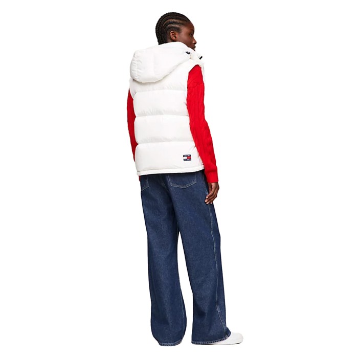 жилетка hooded alaska puffer vest по цене 17995 руб вид справа