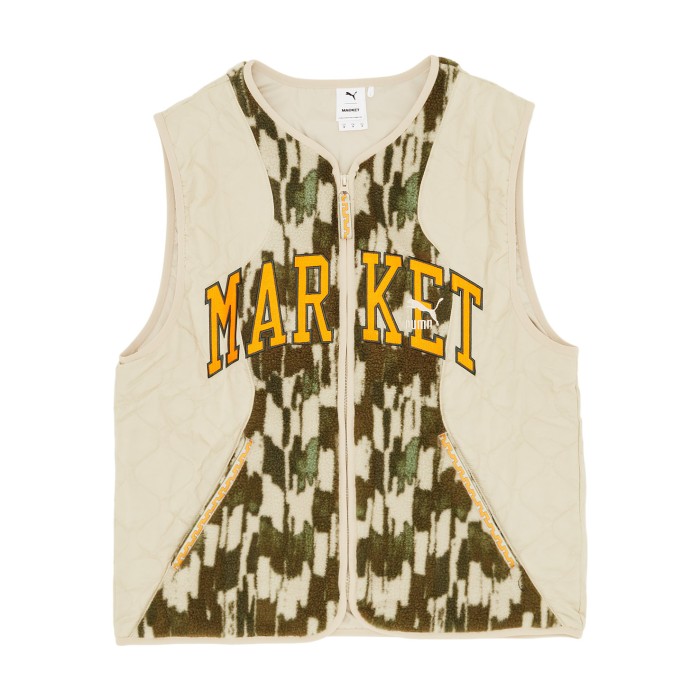 жилетка puma x market aop vest putty PM53743164 фотография