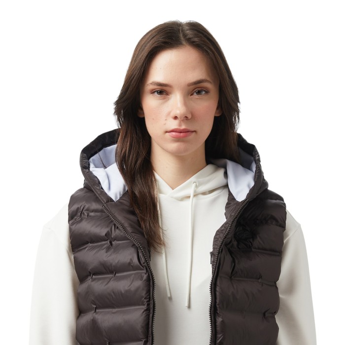 жилетка vest от бренда lacoste вид слева