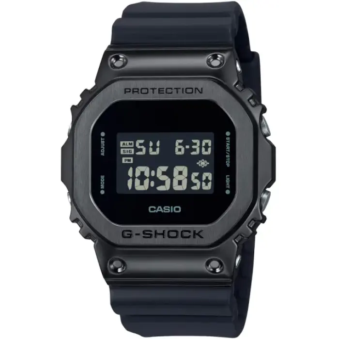 японские наручные мужские часы . коллекция g-shock GM-5600UB-1 фотография