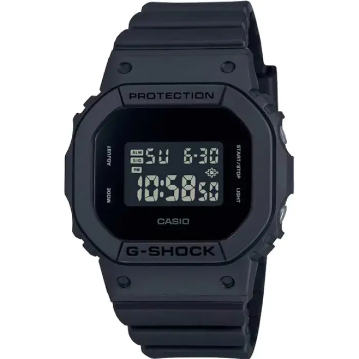 японские наручные женские часы . коллекция g-shock GMD-S5610BB-1 фотография