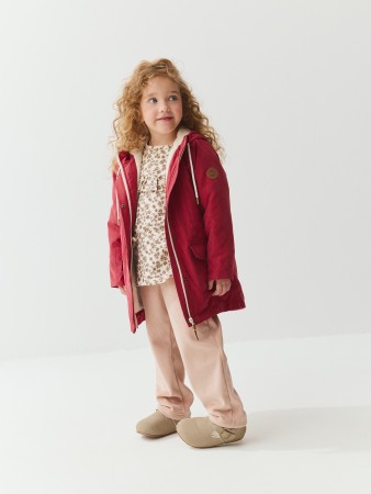 парка демисезонная на меху "клюква" фотография