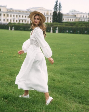 платье с кружевными вставками из тенселя и льна фотография