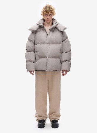 пуховик uniform beige fable - мужская верхняя одежда