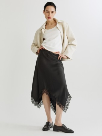 асимметричная юбка миди из сатина с кружевом - женские юбки-миди