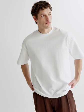 базовая футболка макс оверсайз фотография