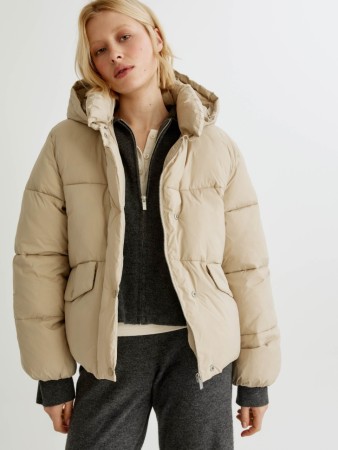 базовая куртка с водоотталкивающей пропиткой фотография