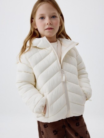 базовая ультралегкая стеганая куртка для девочек фотография