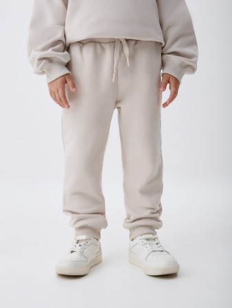 базовые джоггеры для девочек фотография