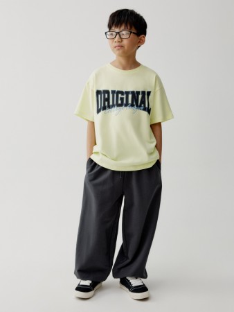 базовые джоггеры оверсайз для мальчиков фотография