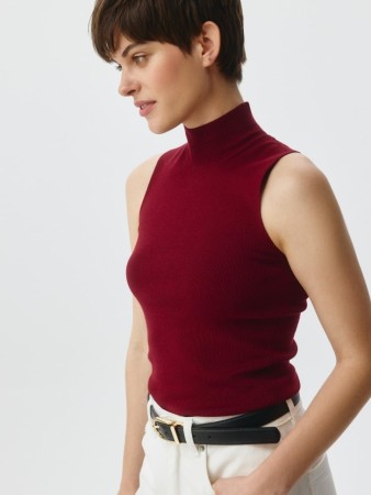 базовый топ с воротником - женская одежда в рубчик 