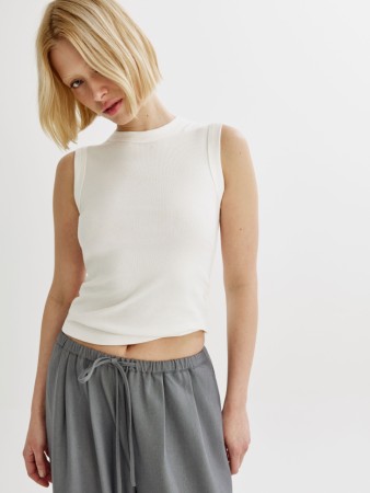 базовый топ в рубчик - женские топы и майки прилегающие 