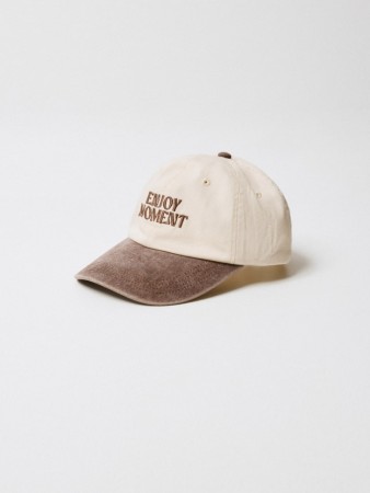 бейсболка с вышивкой фотография