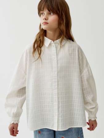 блузка оверсайз из фактурного хлопка для девочек - детская одежда, обувь и аксессуары