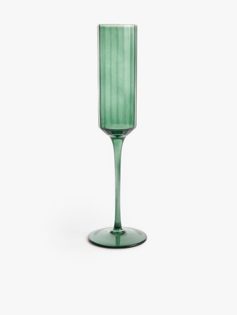 бокал из стекла с рельефным узором - бокалы, стаканы и кувшины