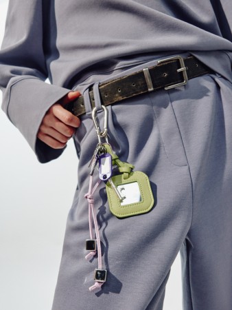 брелок с подвесками из линейки  young - аксессуары дешевые 