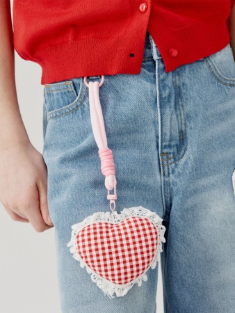 брелок с подвеской для девочек из коллекции art people с авророй ефимовой - детская одежда, обувь и аксессуары для всех возрастов для детей 