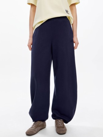 брюки из футера с регулируемыми затяжками по низу - женские брюки