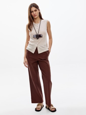 брюки из льна и хлопка с эффектом стирки фотография