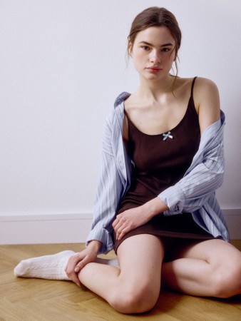 домашняя сорочка из трикотажа с рельефным узором - женская одежда с бантом 