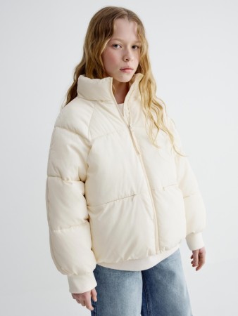 дутая стеганая куртка для девочек фотография