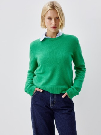 джемпер из 100% шерсти фотография