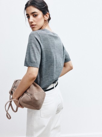 джемпер из шерсти премиум качества фотография