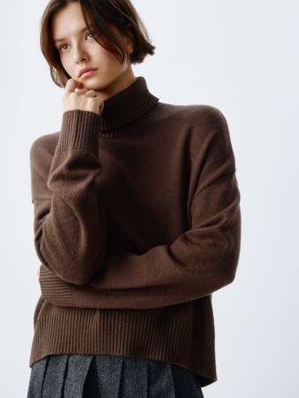 джемпер оверсайз с содержанием шерсти фотография