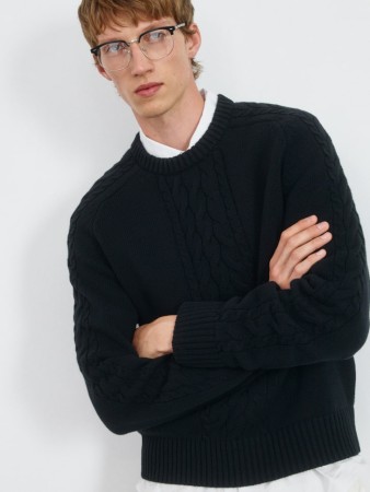 джемпер relaxed fit с рельефной вязкой косами - мужские джемперы хлопковые 